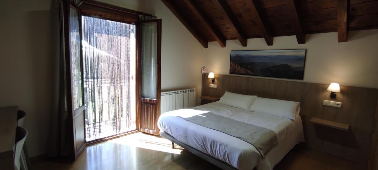 Hostal Mendilatz Orbaiceta Dış mekan fotoğraf